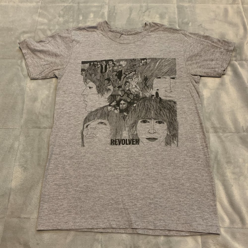 S Beatles Revolver Graphic Tee